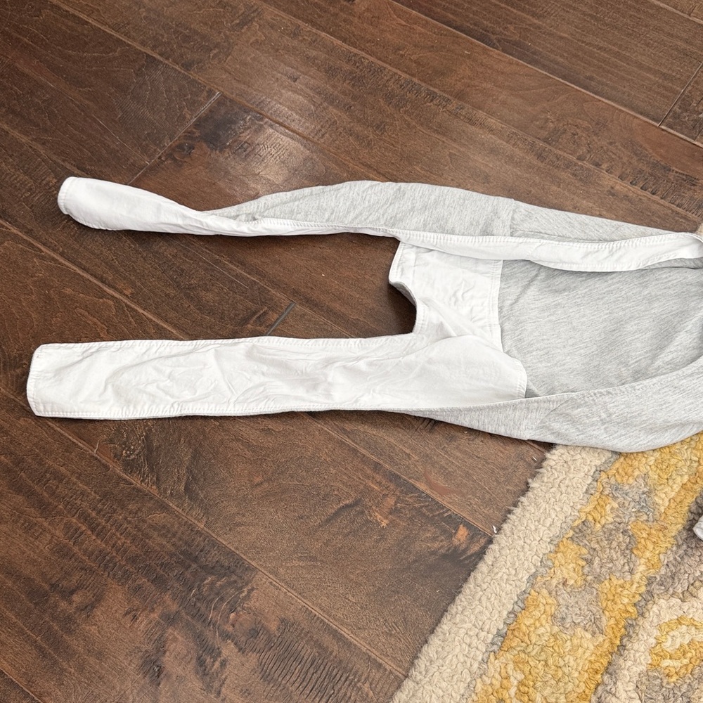 Victoria Victoria Beckham Grey Long Sleeve Top w/ Back Zip (Made in Portugal) - Picture 6 of 8